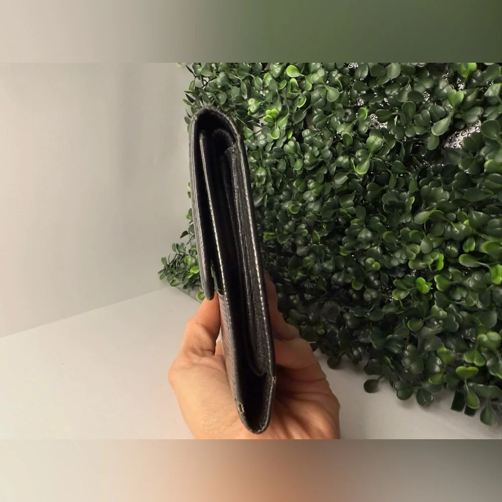 Louis Vuitton Black Epi Leather Clutch Wristlet